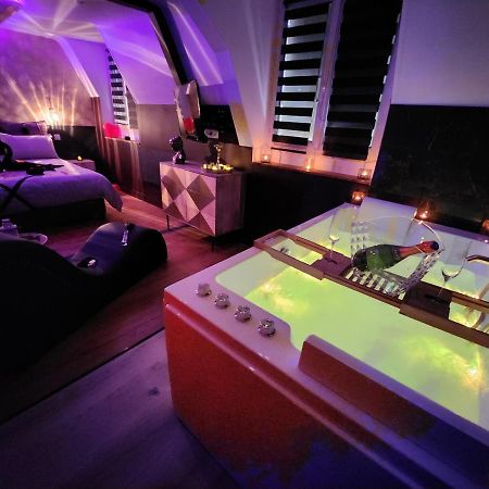 Caen, Tu M'Aimes - Suite Romantique Zewnętrze zdjęcie